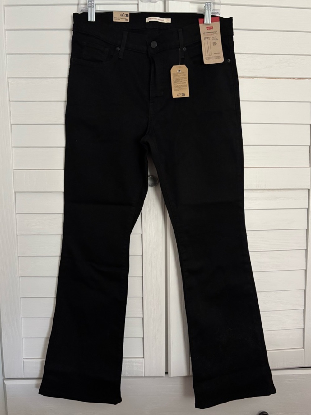 Levi's Women's 315 Shaping Bootcut Black Jeans 31 30